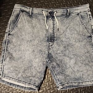 ⭐ Signature by Levi Strauss Acid Wash Jean Shorts Size 38
